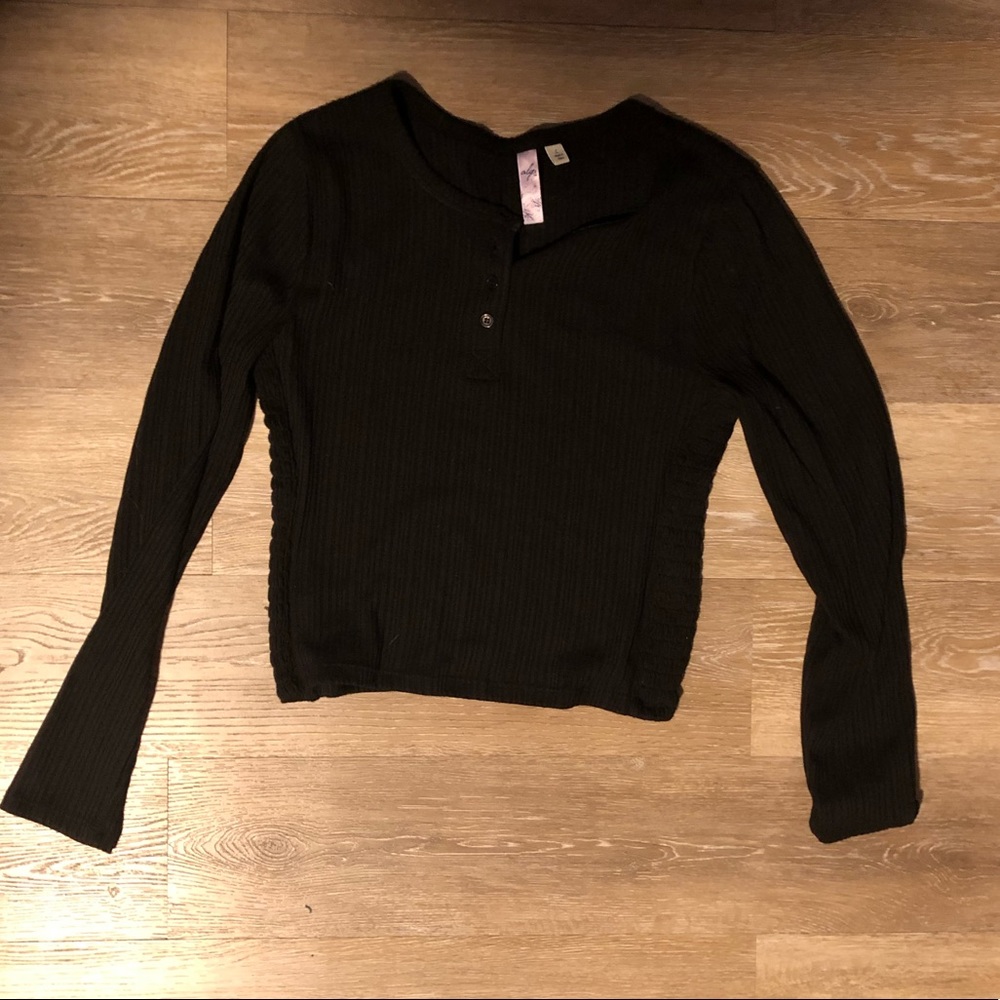 black, long-sleeved shirt - NEVER WORN